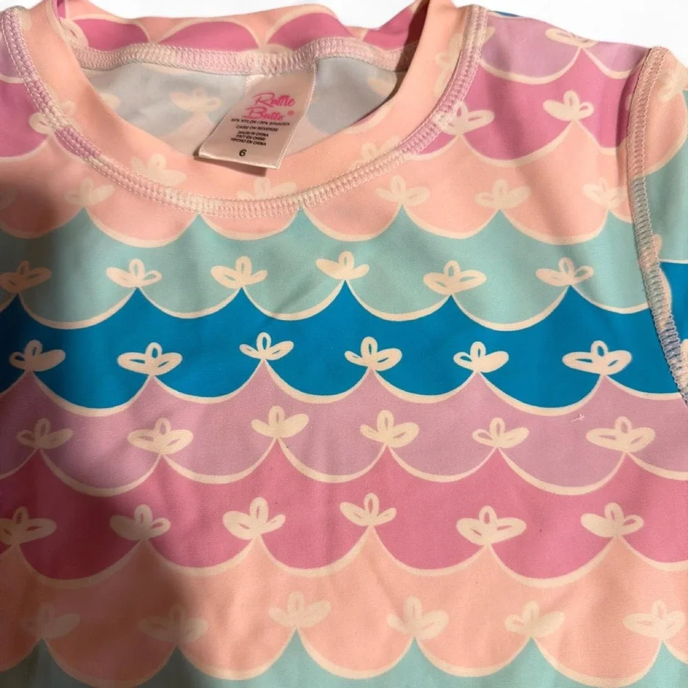 Ruffle butts rash guard